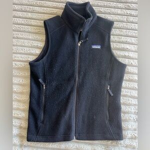 Patagonia Synchilla Women's Zip Up Fleece Vest- Black- Size Small